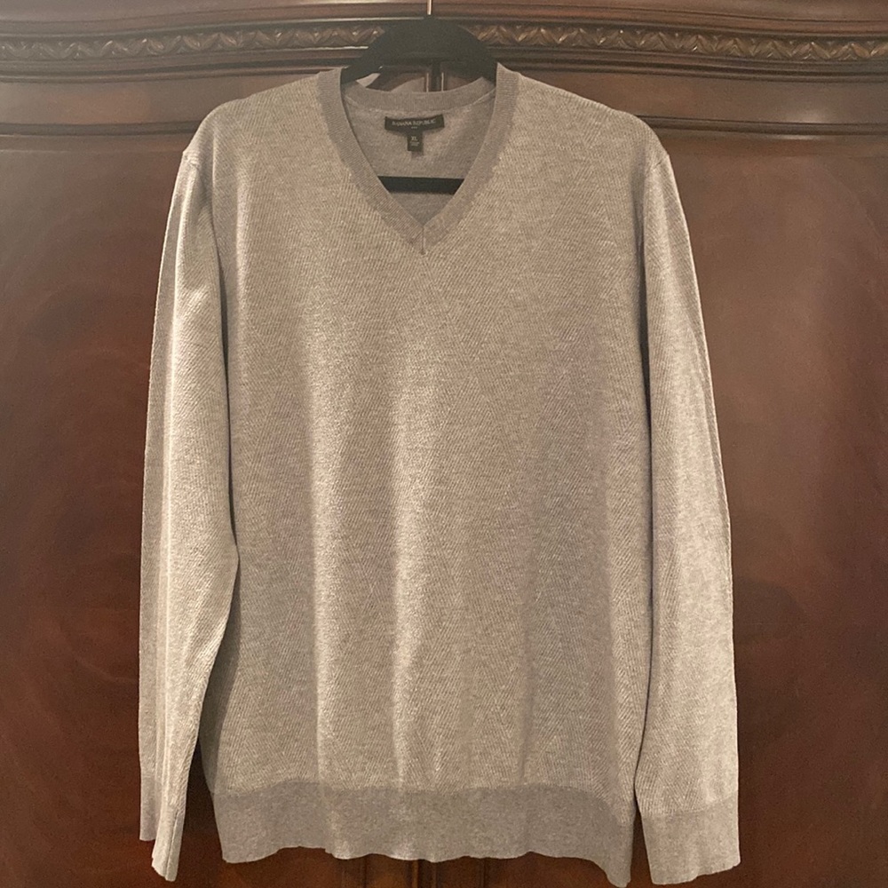 Banana Republic V-neck sweater